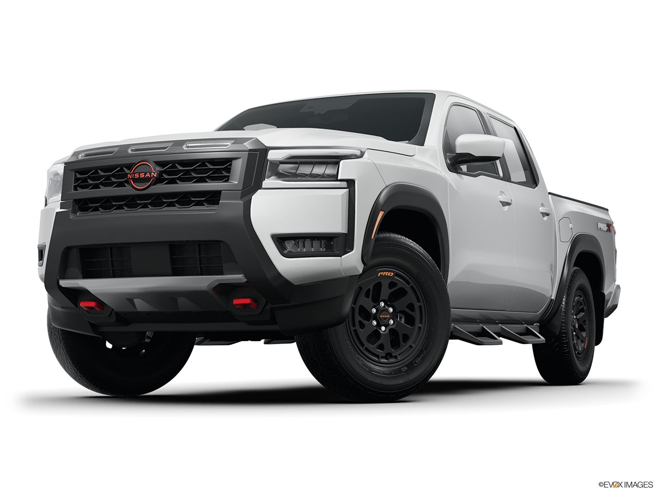 2025 Nissan Frontier photo